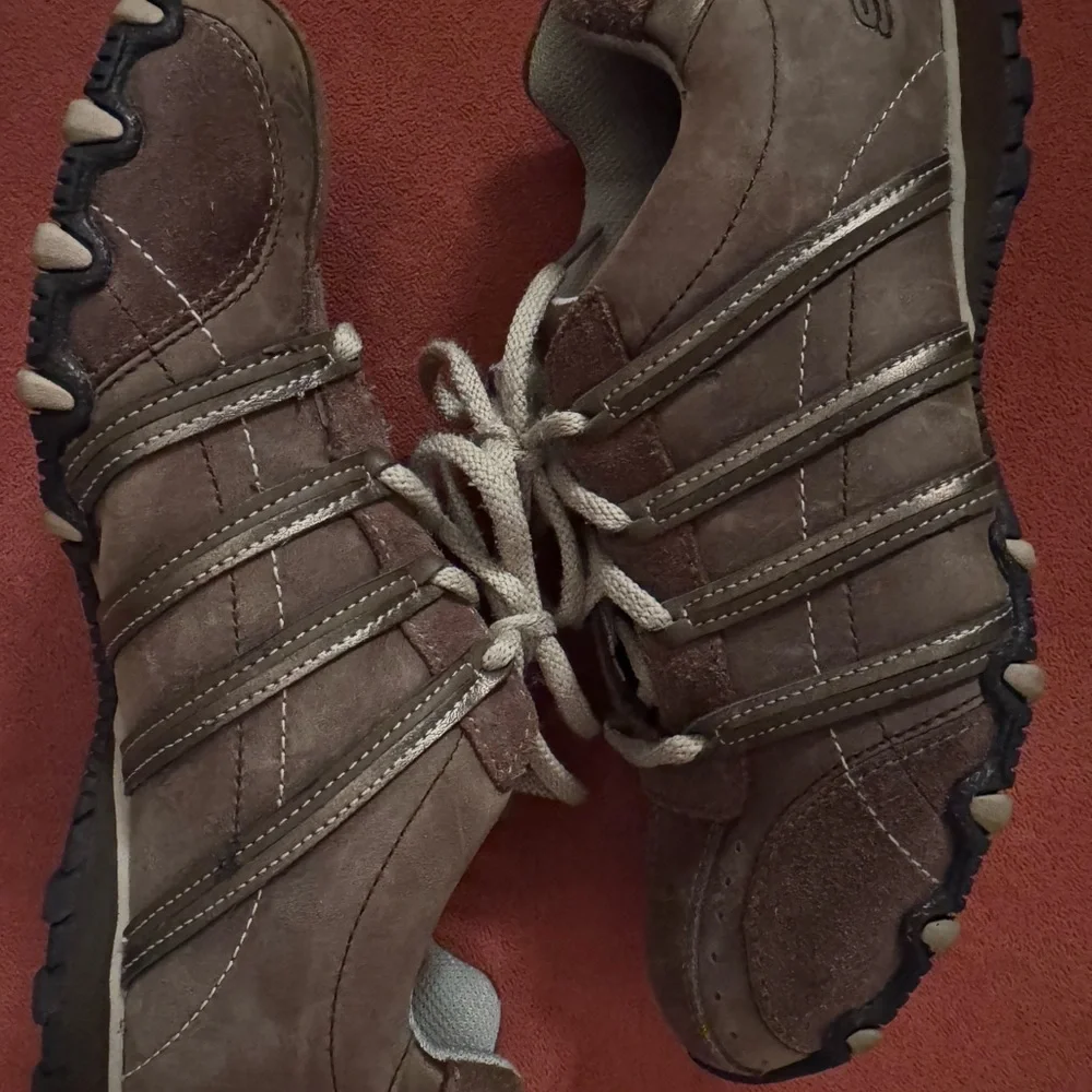 Skechers Brown Leather Walking Sneakers | Size 6.5 - Picture 4 of 7